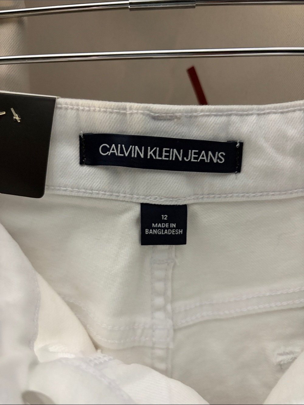 Calvin Klein White Rolled-Hem Women's Denim Shorts - Picture 2 of 4